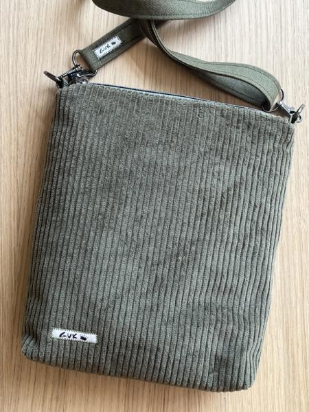 "Flickenwerk II mit Tasche" - GRÜN-MINT